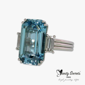Vanity Secrets London Ring Aquamarine with Diamond Baguettes